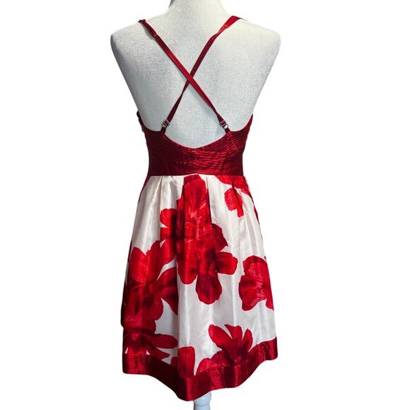 Twee Y2K Vintage Guess Jeans Red & White Silk Floral Fit & Flare Dress Size 5 - Picture 3 of 6